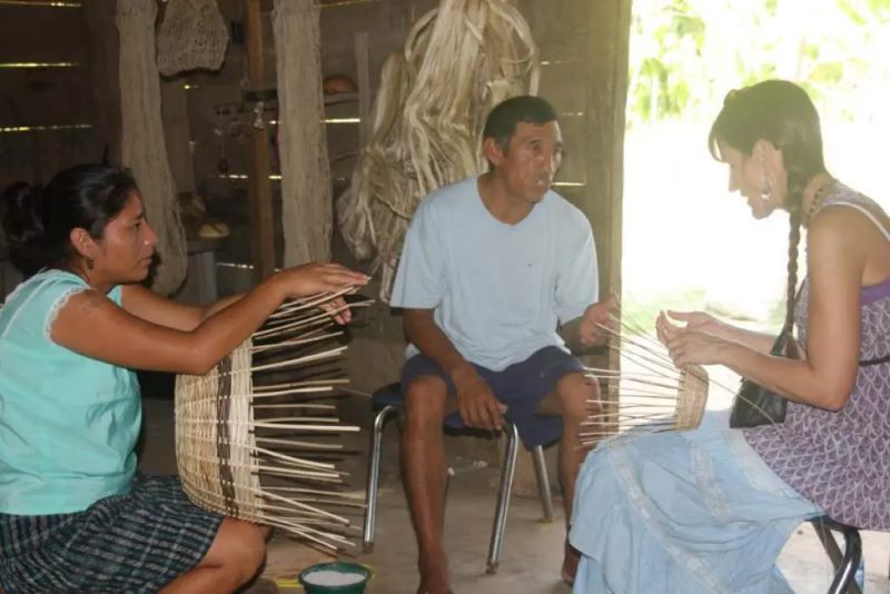  Belize eco-tourism