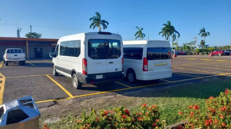  shuttle service Placencia 